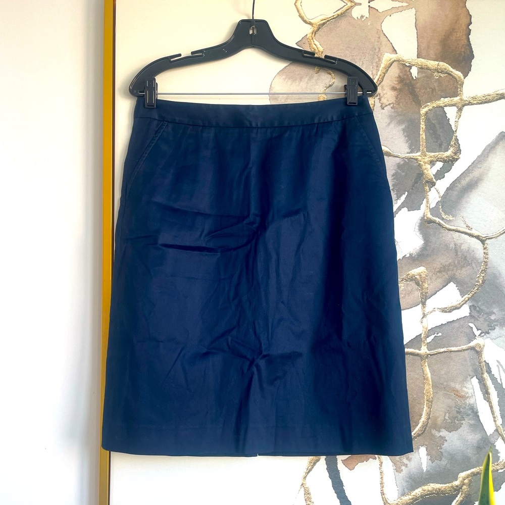 Tory Burch navy blue knee length career skirt| size 8 | Tory Burch casual skirt